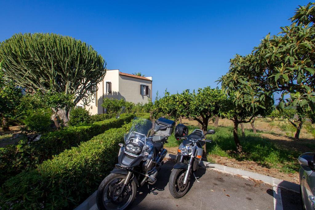 Bouganville B&B Cefalù Kültér fotó